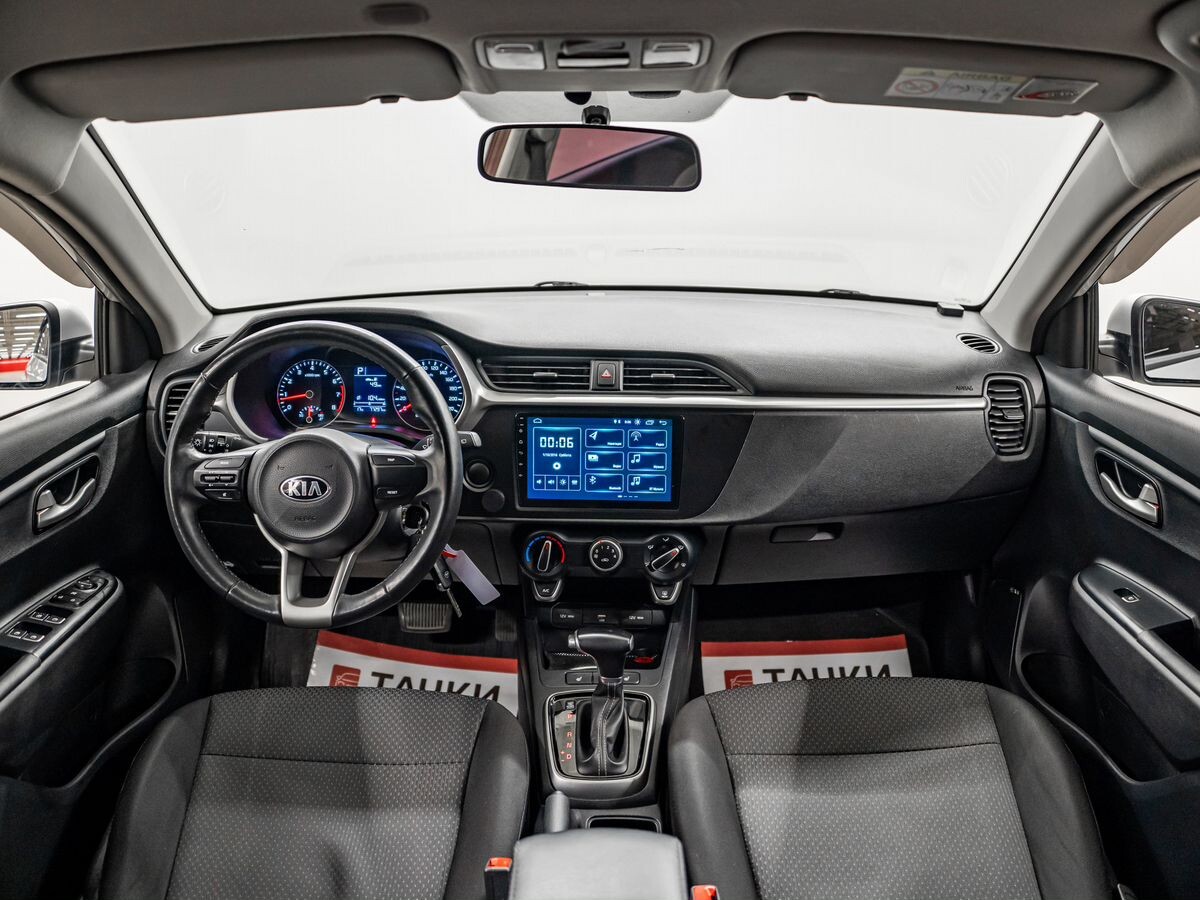 Kia Rio 2021 - фото автомобиля