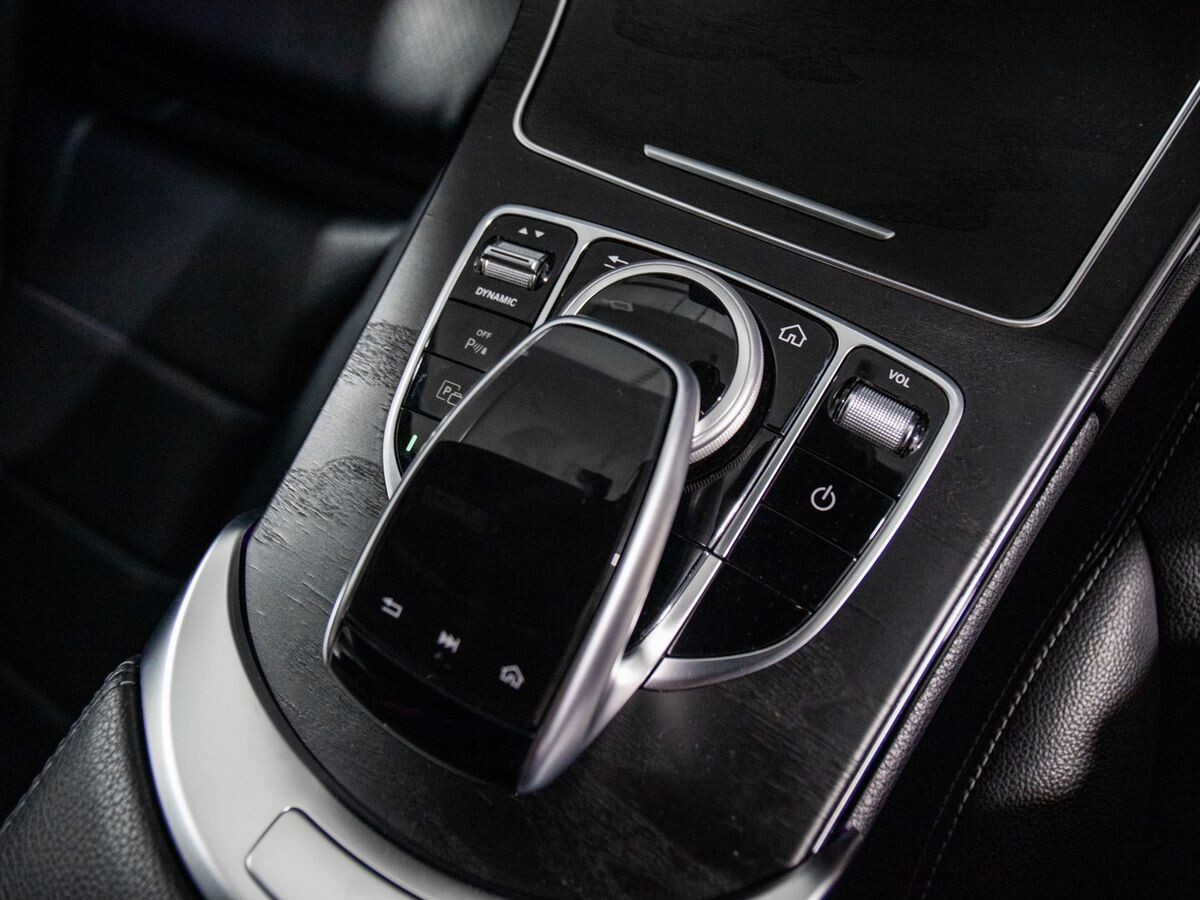 Mercedes-Benz C-Класс 2019 - фото автомобиля