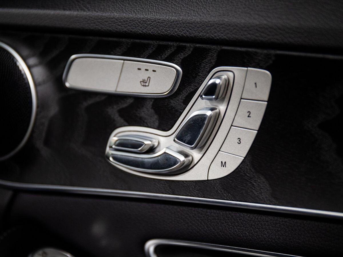 Mercedes-Benz C-Класс 2019 - фото автомобиля