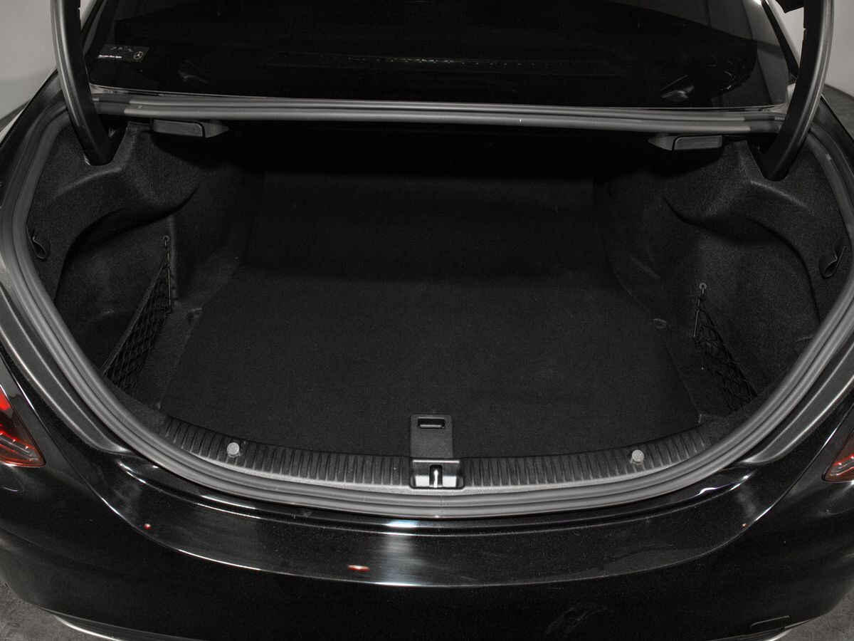 Mercedes-Benz C-Класс 2019 - фото автомобиля