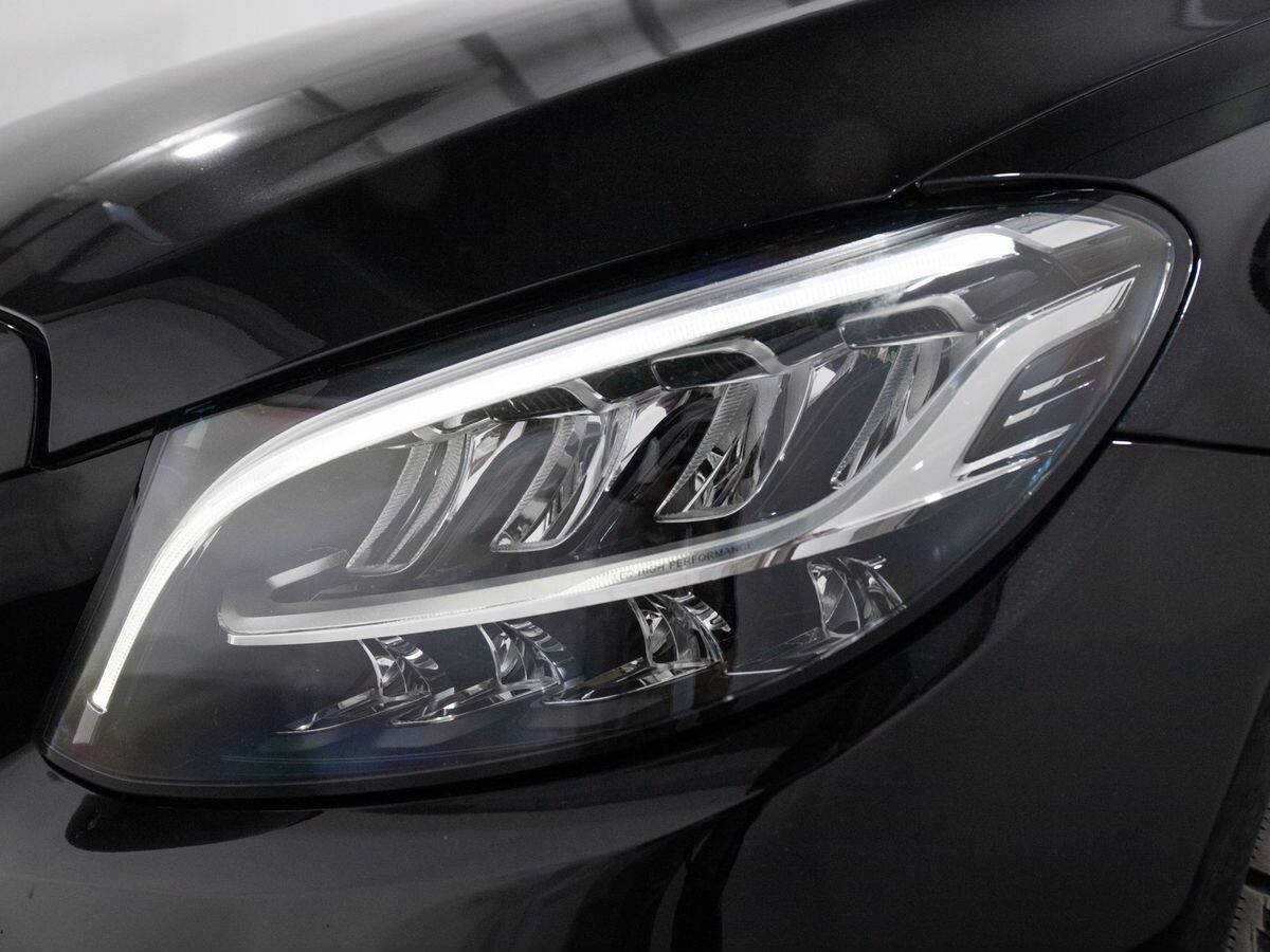 Mercedes-Benz C-Класс 2019 - фото автомобиля