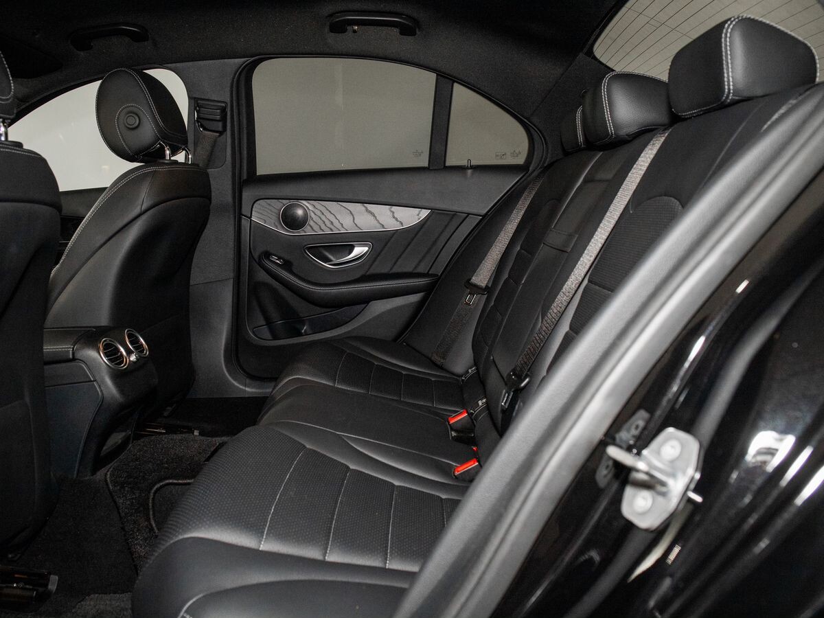 Mercedes-Benz C-Класс 2019 - фото автомобиля