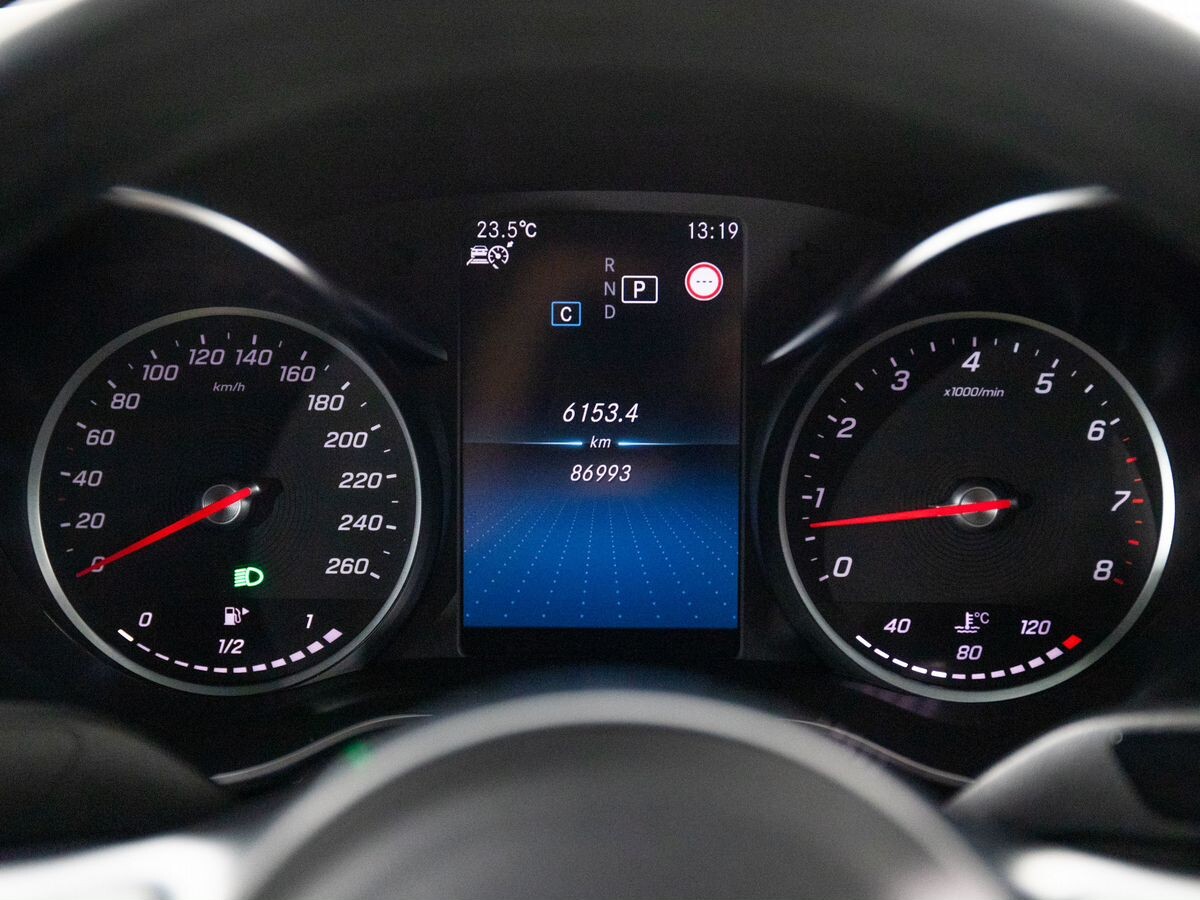 Mercedes-Benz C-Класс 2019 - фото автомобиля