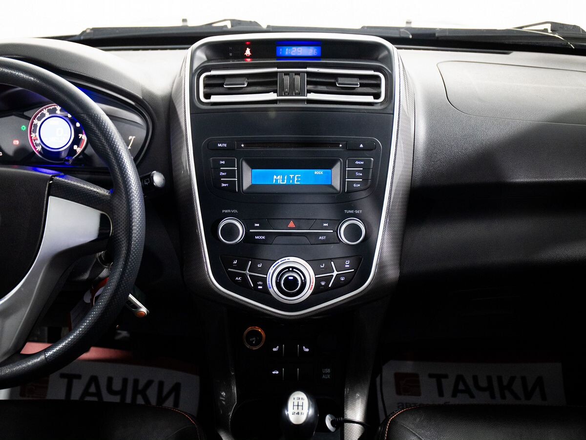 Lifan X60 2017 - фото автомобиля