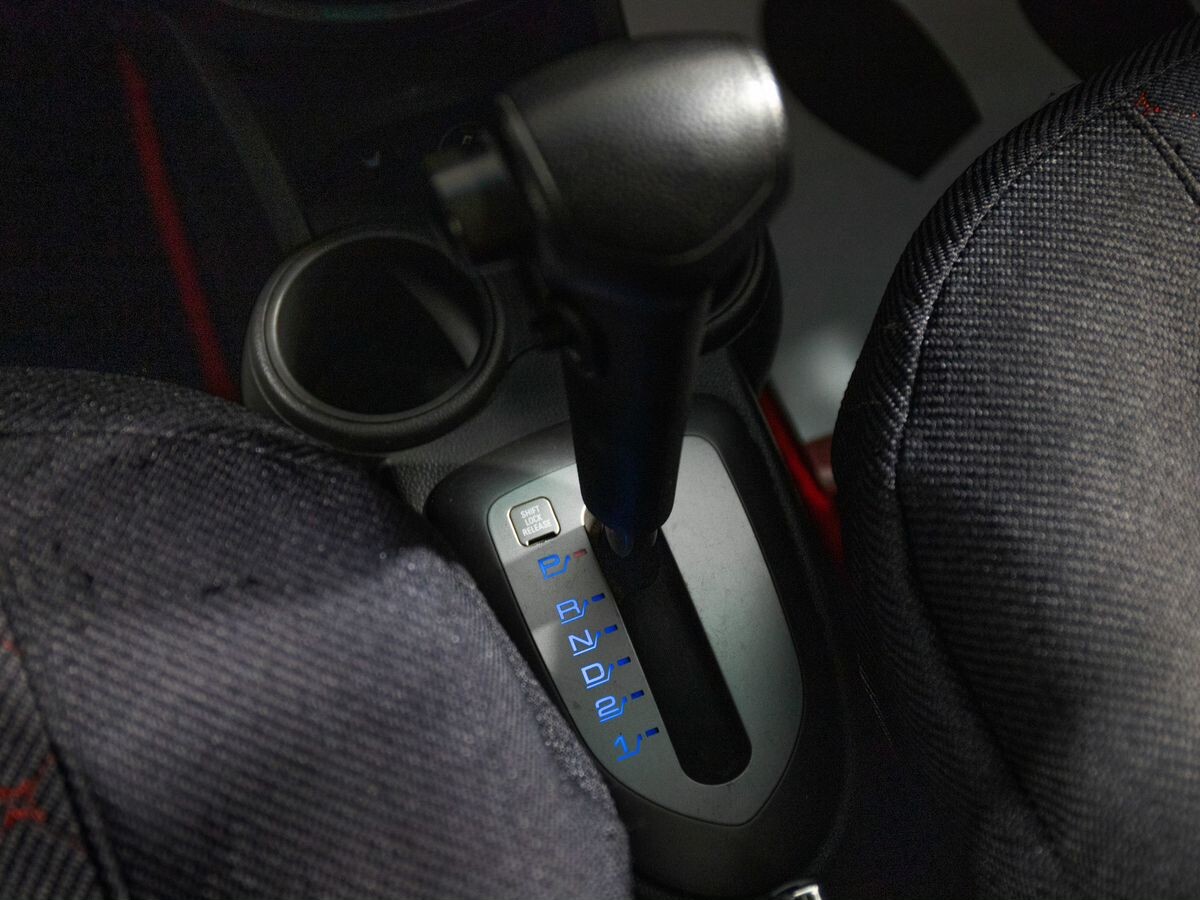 Chevrolet Spark 2012 - фото автомобиля