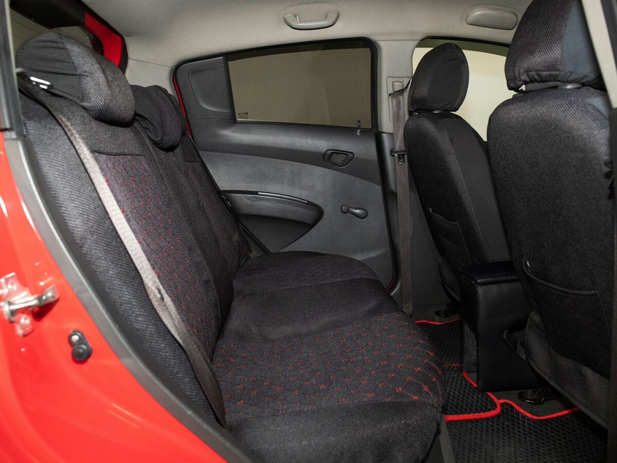 Chevrolet Spark 2012 - фото автомобиля