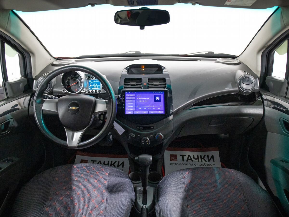 Chevrolet Spark 2012 - фото автомобиля