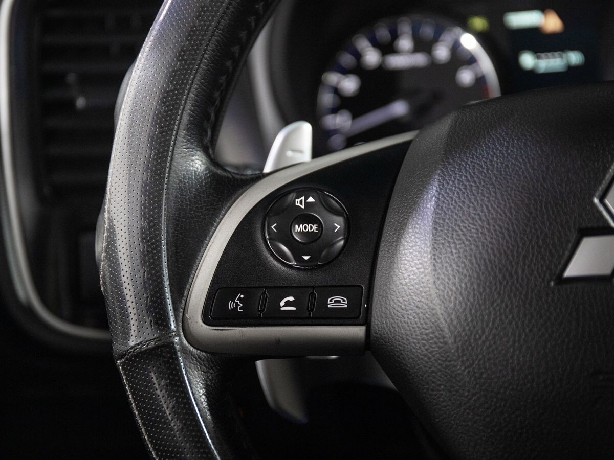 Mitsubishi Outlander 2012 - фото автомобиля