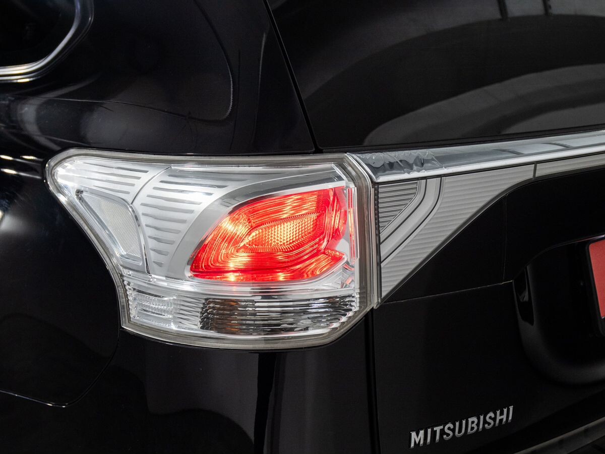 Mitsubishi Outlander 2012 - фото автомобиля