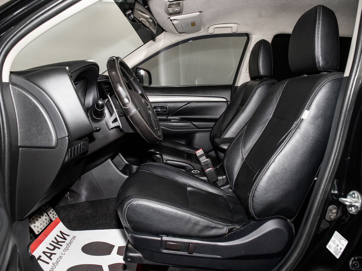 Mitsubishi Outlander 2012 - фото автомобиля