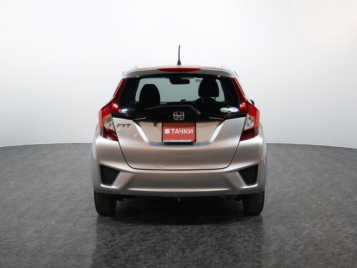 Honda Fit 2016 - фото автомобиля