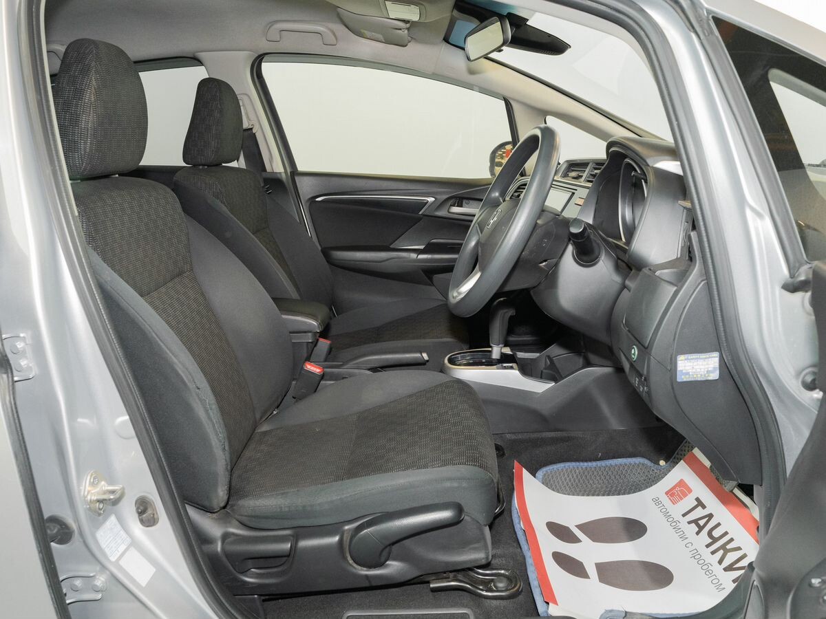 Honda Fit 2016 - фото автомобиля