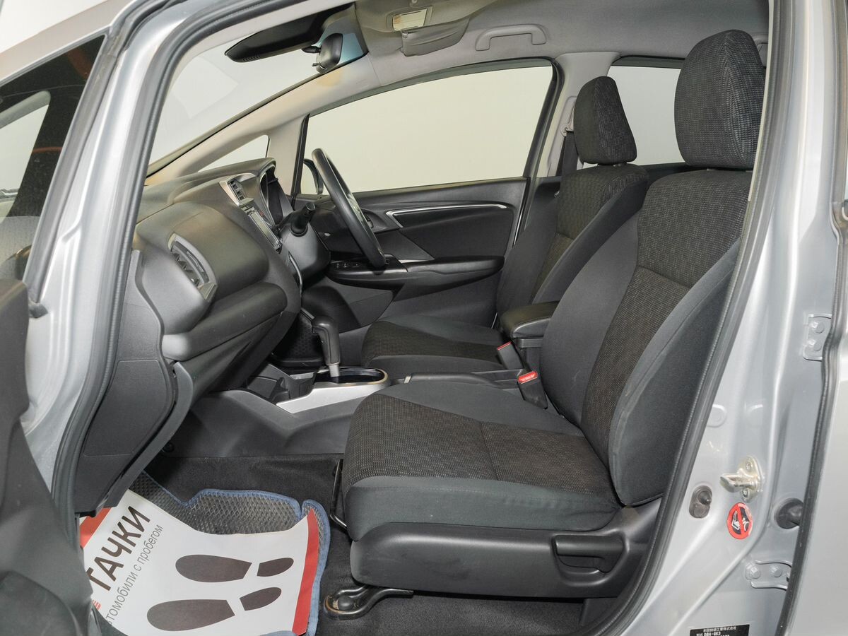 Honda Fit 2016 - фото автомобиля