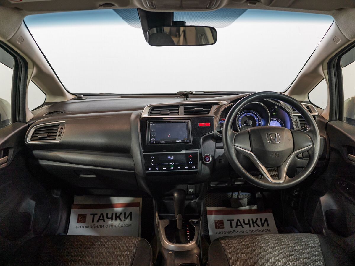 Honda Fit 2016 - фото автомобиля