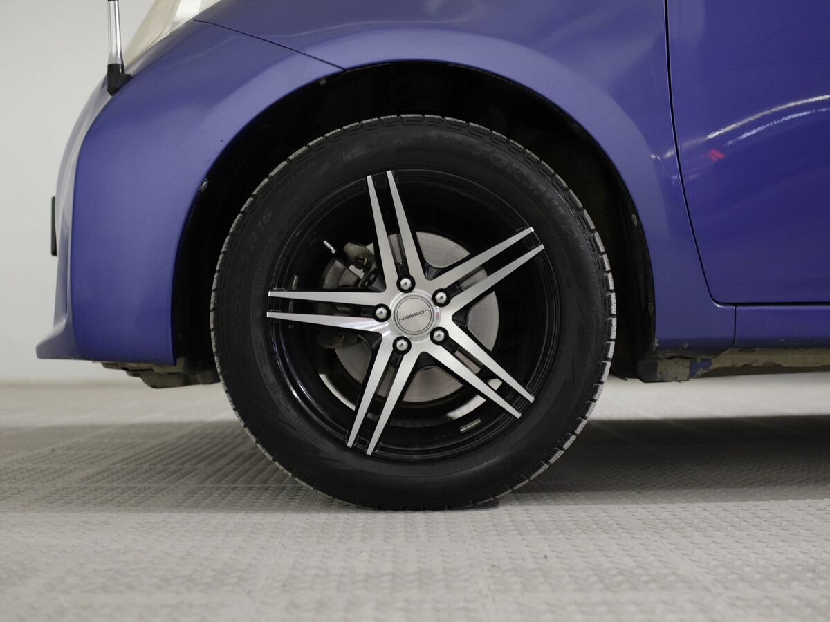 Toyota Ractis 2011 - фото автомобиля