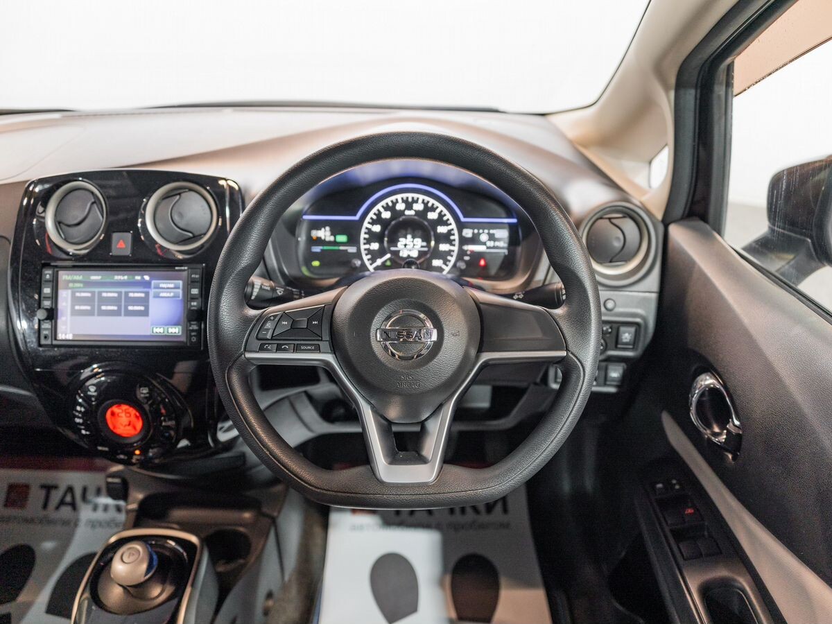 Nissan Note 2017 - фото автомобиля