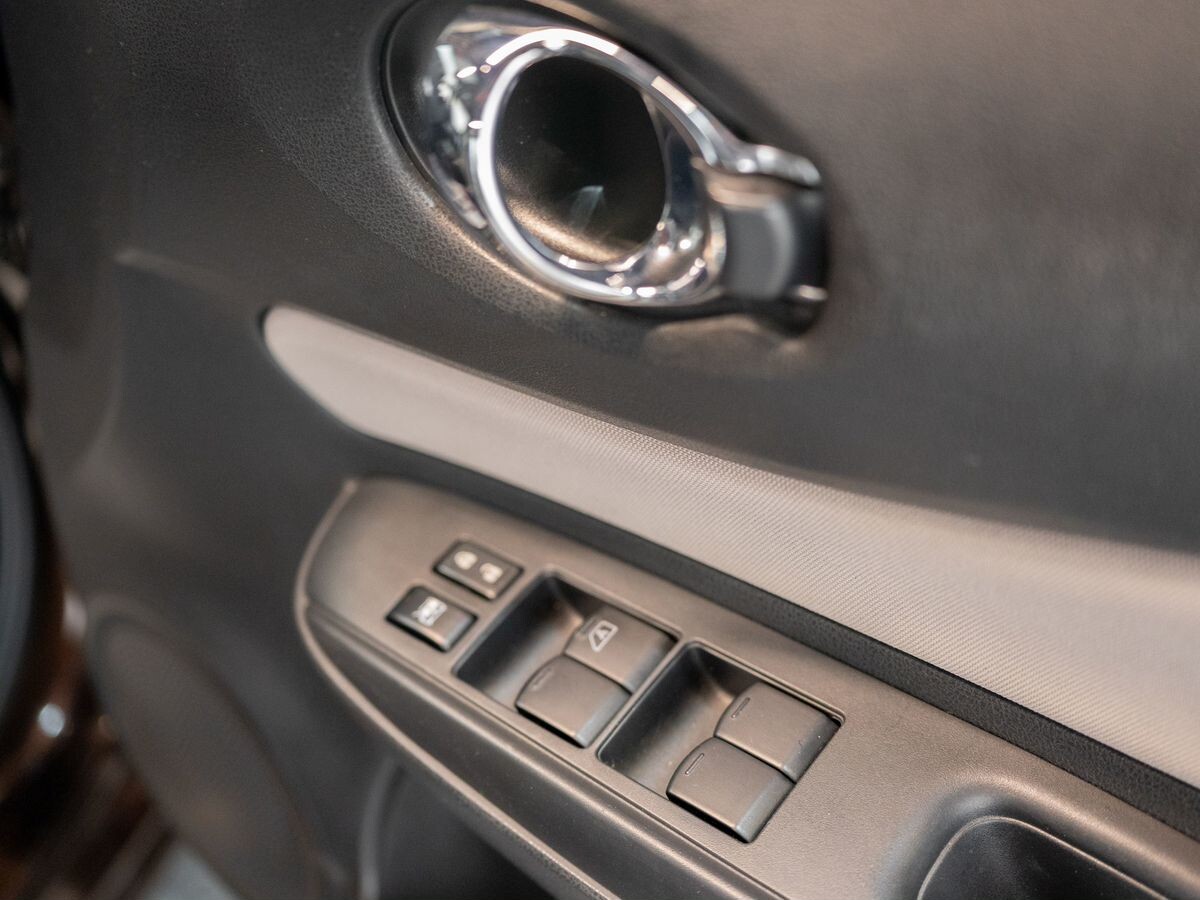 Nissan Note 2017 - фото автомобиля