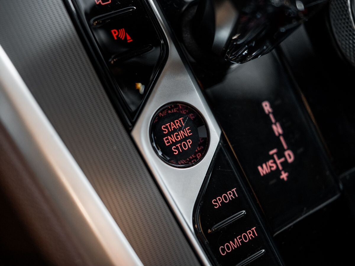 BMW X6 2021 - фото автомобиля