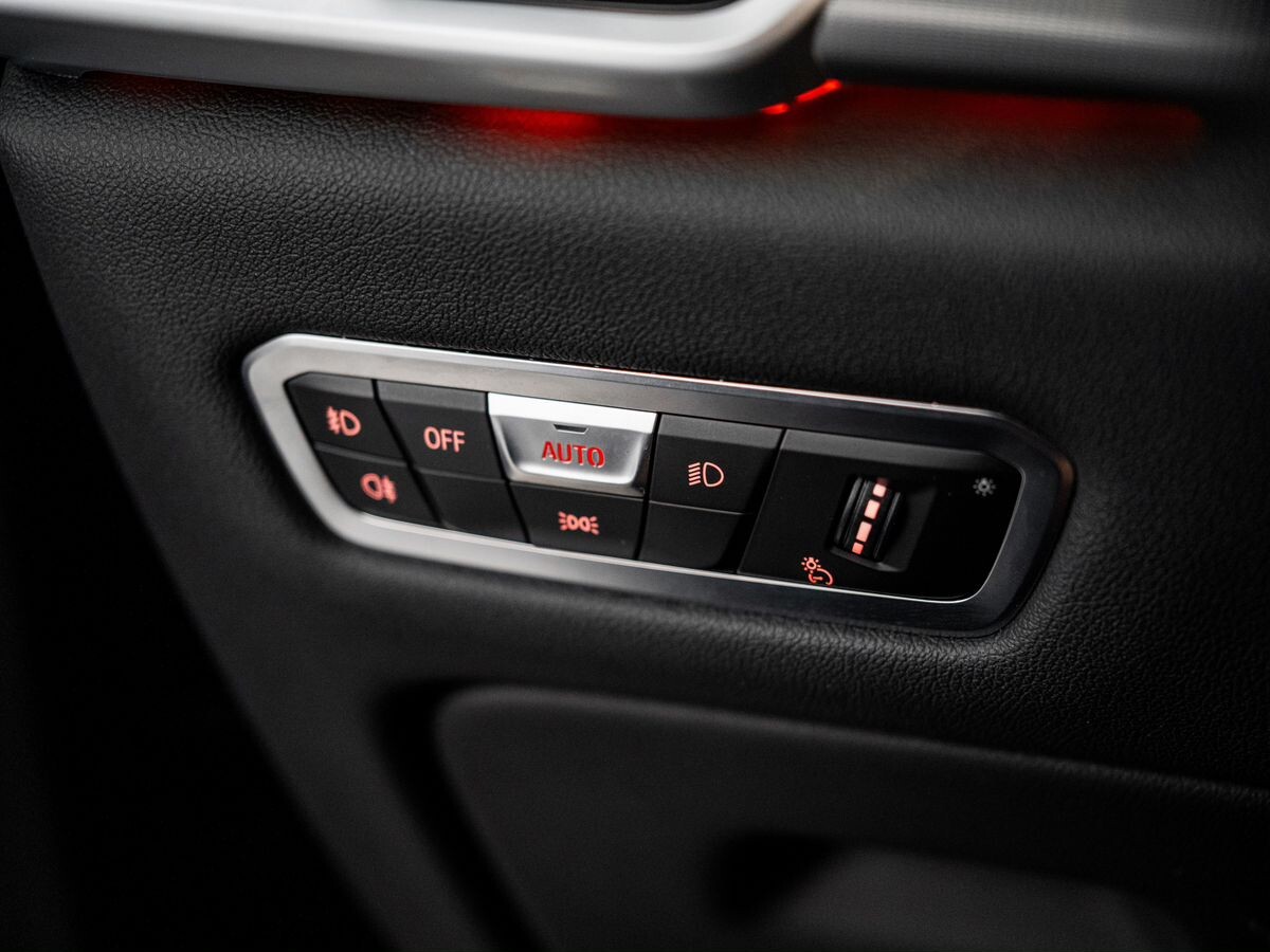 BMW X6 2021 - фото автомобиля