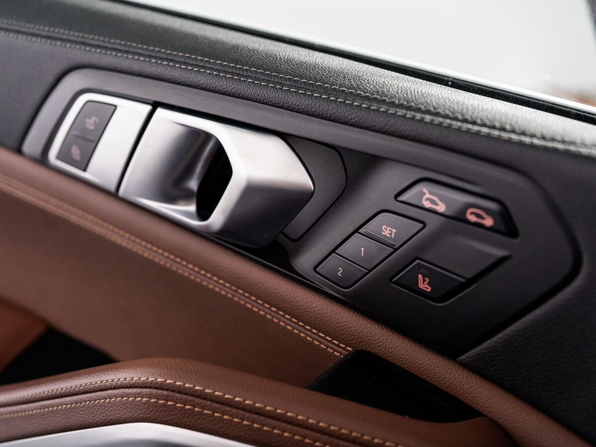 BMW X6 2021 - фото автомобиля