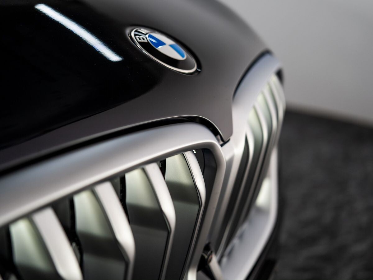 BMW X6 2021 - фото автомобиля