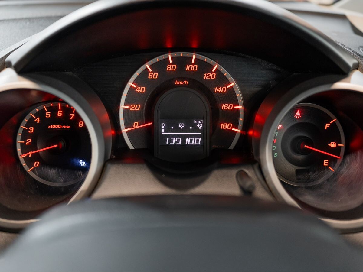 Honda Fit 2010 - фото автомобиля