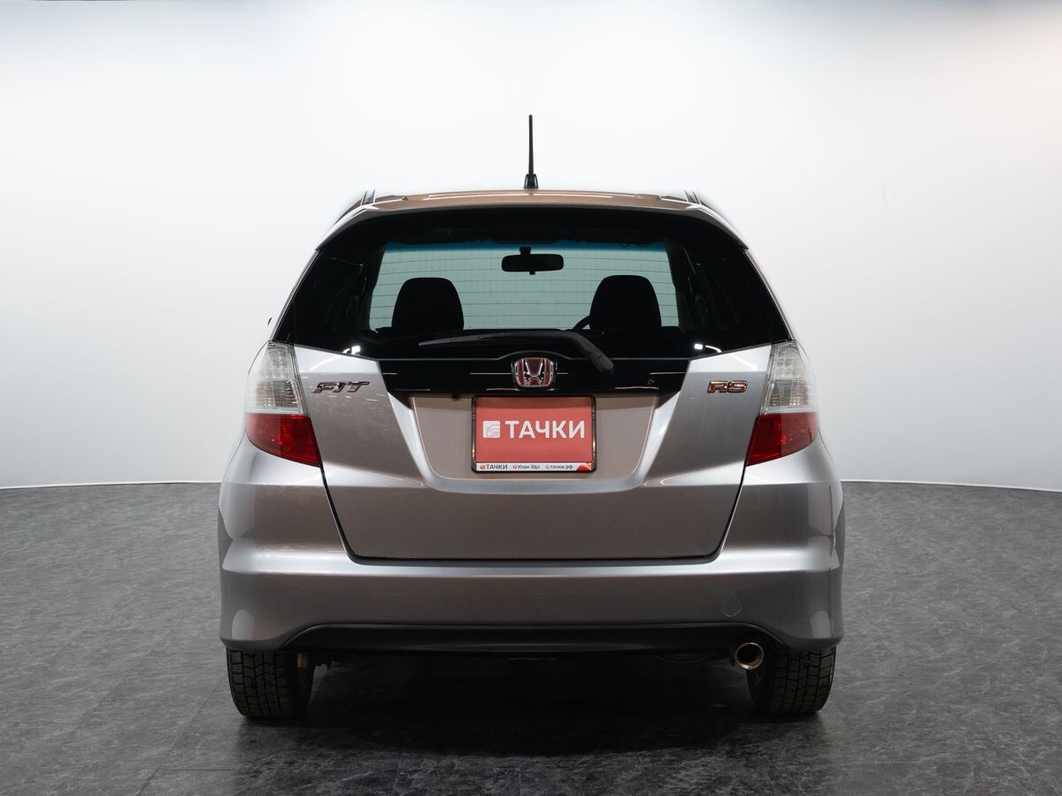 Honda Fit 2010 - фото автомобиля
