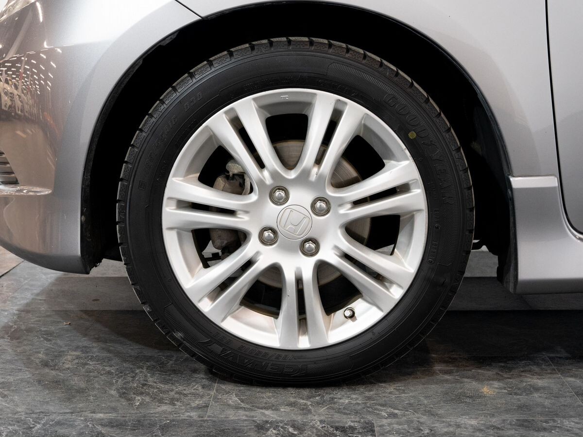 Honda Fit 2010 - фото автомобиля