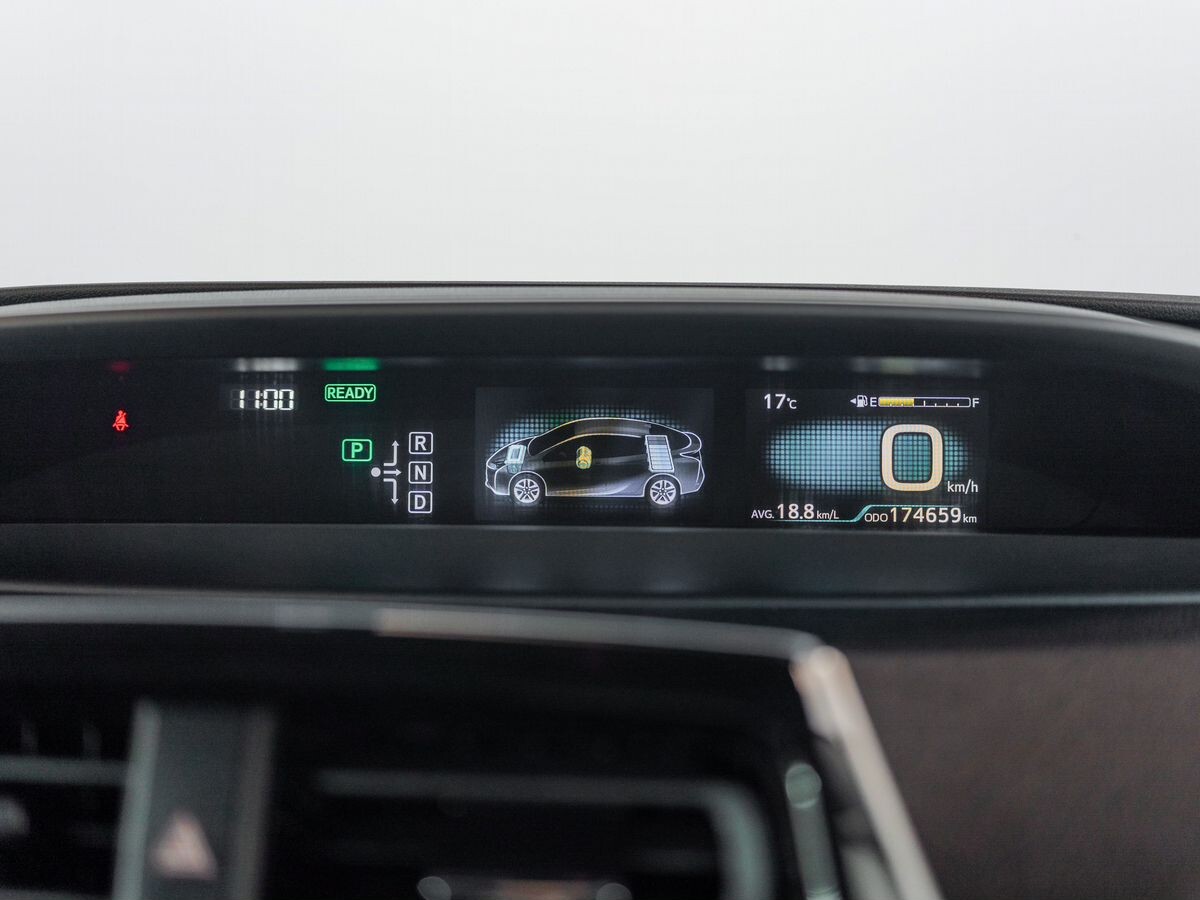 Toyota Prius 2016 - фото автомобиля