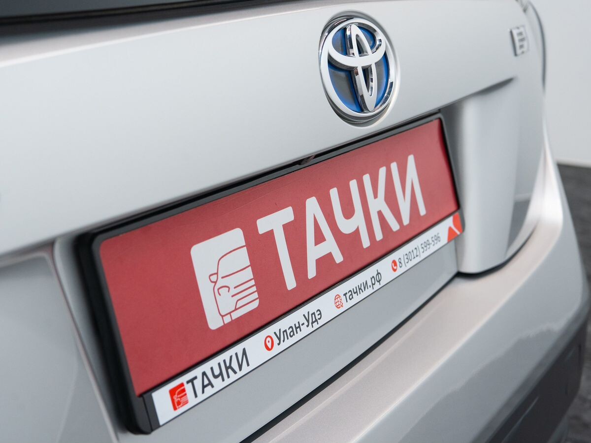 Toyota Prius 2016 - фото автомобиля