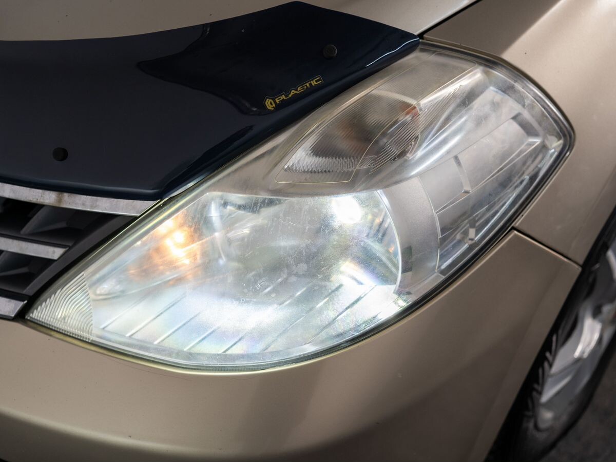 Nissan Tiida 2009 - фото автомобиля