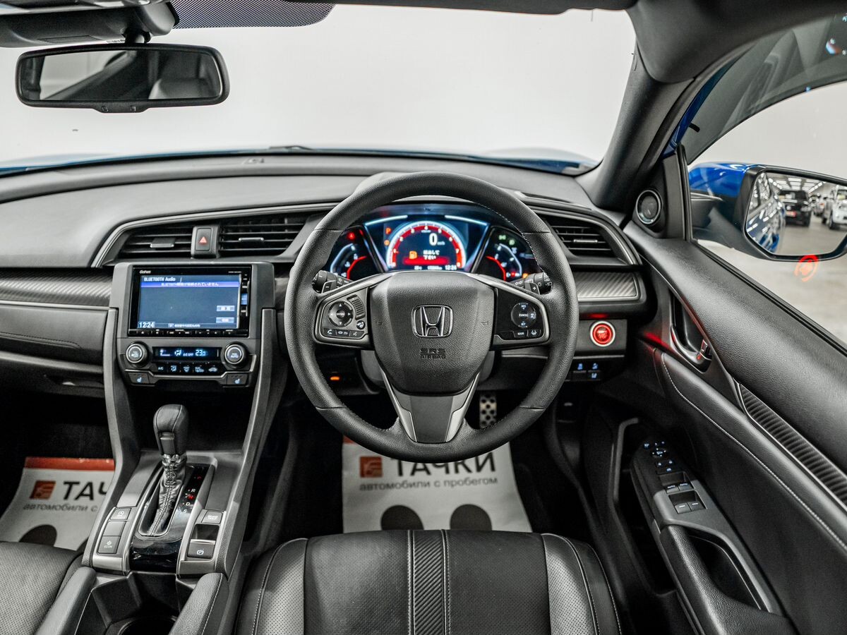 Honda Civic 2018 - фото автомобиля
