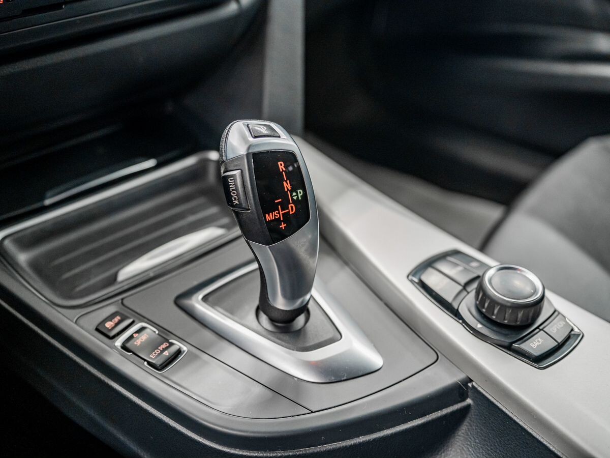 BMW 3 серии 2013 - фото автомобиля