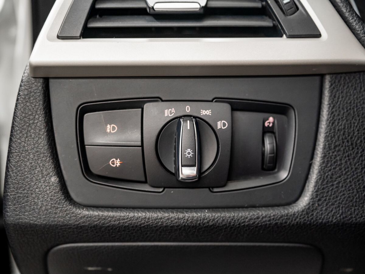 BMW 3 серии 2013 - фото автомобиля