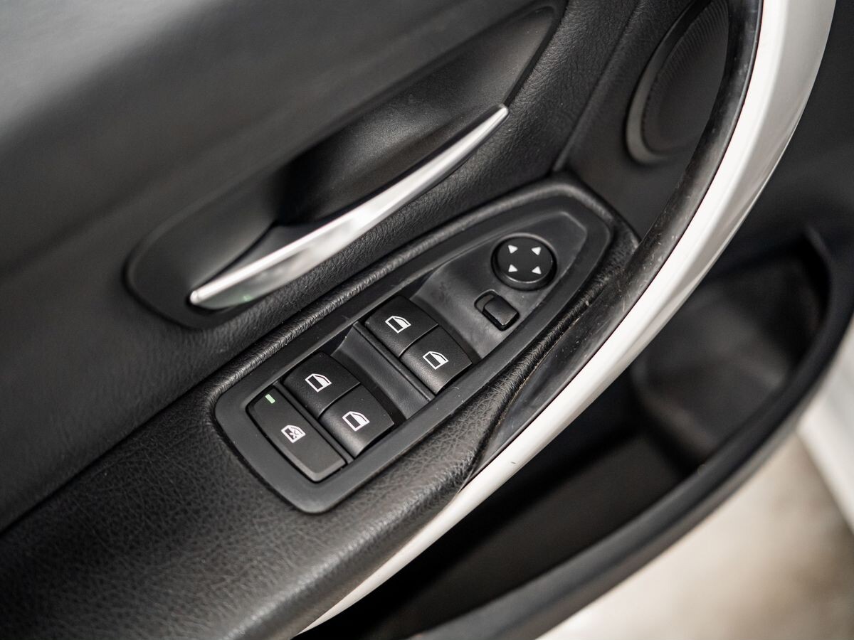 BMW 3 серии 2013 - фото автомобиля