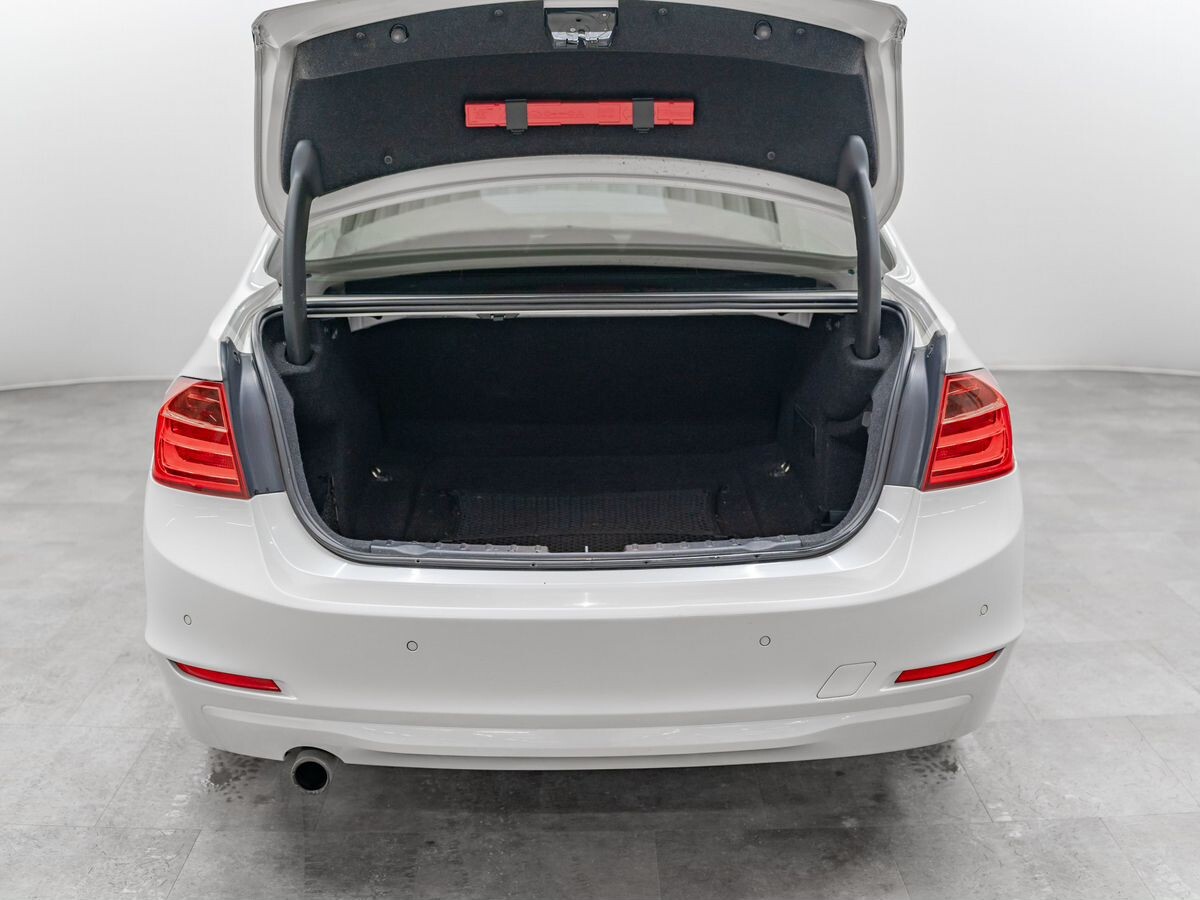 BMW 3 серии 2013 - фото автомобиля