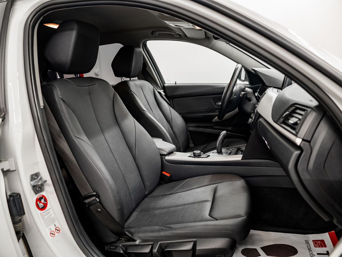 BMW 3 серии 2013 - фото автомобиля