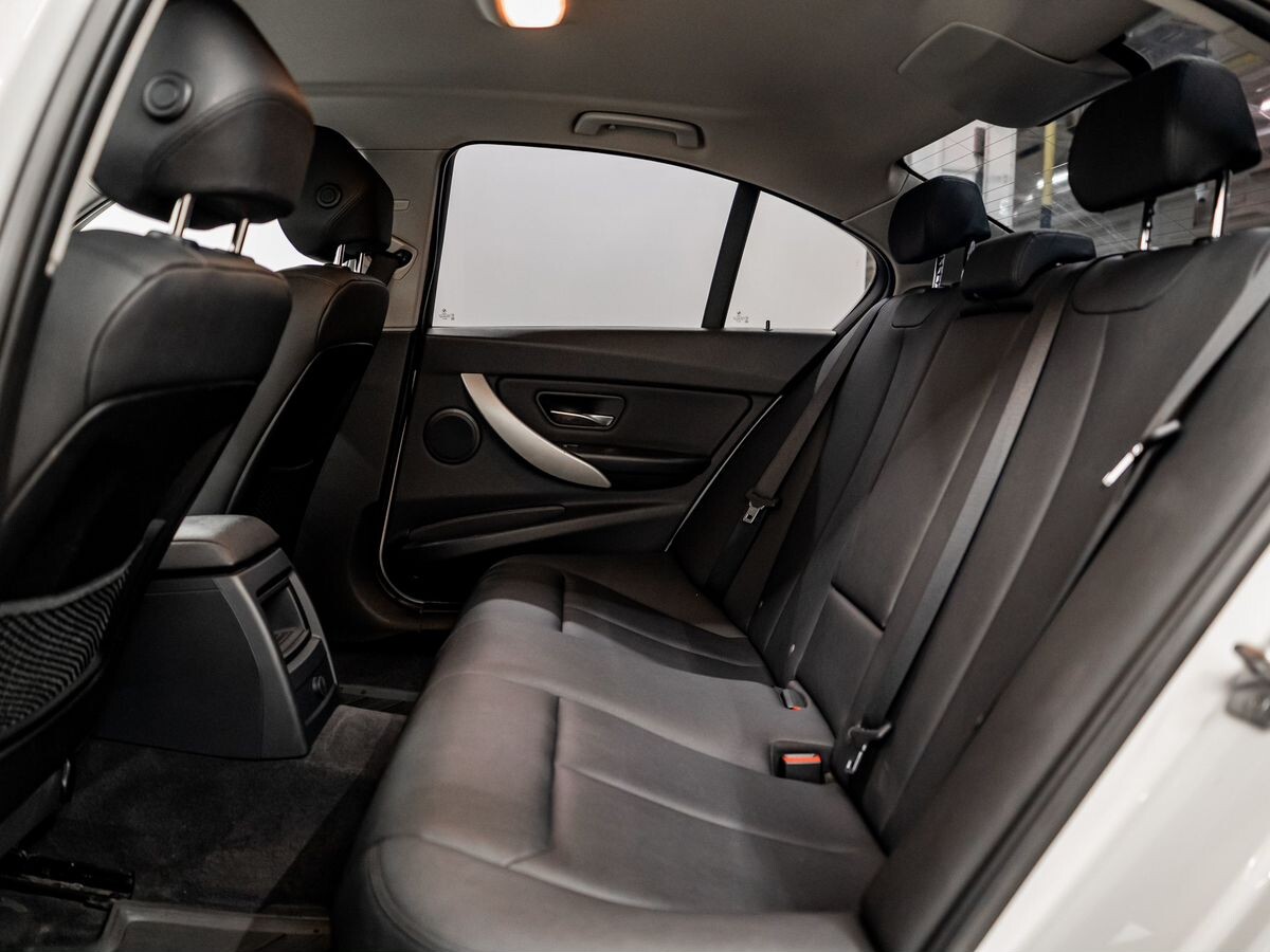 BMW 3 серии 2013 - фото автомобиля