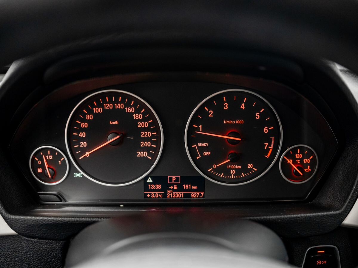 BMW 3 серии 2013 - фото автомобиля