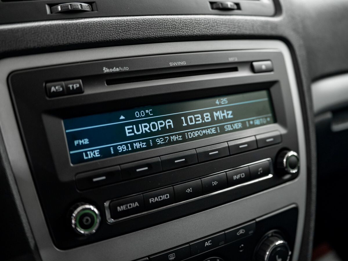 Skoda Octavia 2012 - фото автомобиля