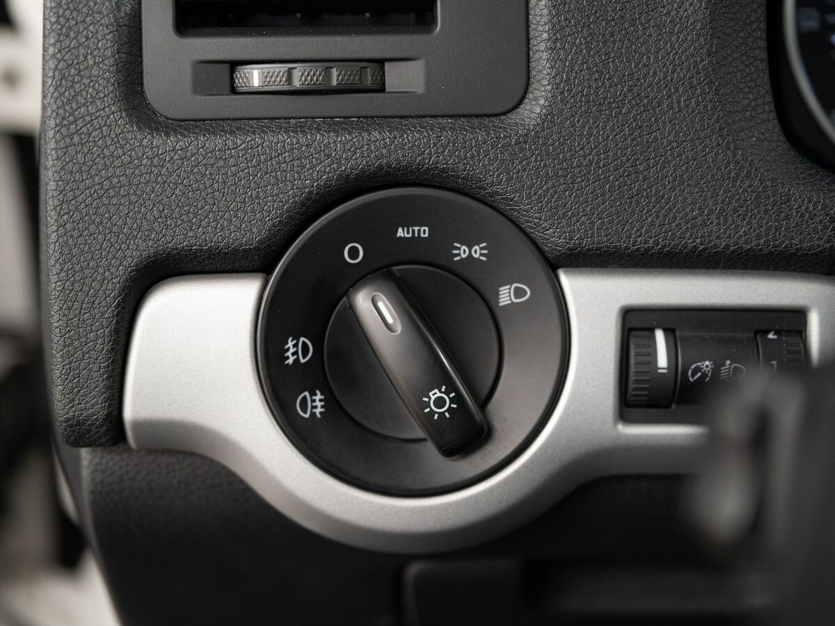 Skoda Octavia 2012 - фото автомобиля