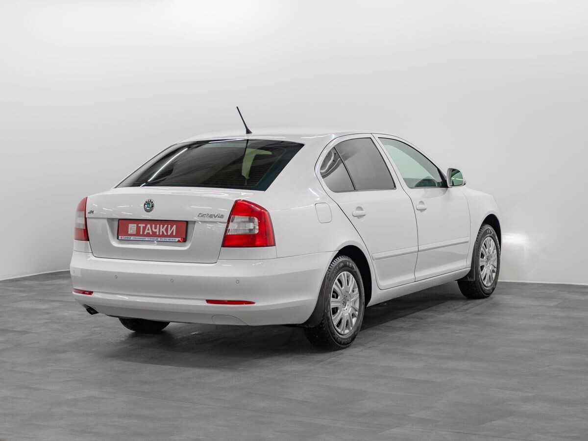 Skoda Octavia 2012 - фото автомобиля