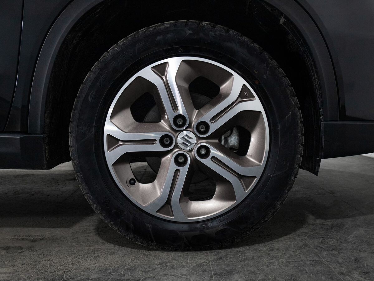 Suzuki Escudo 2020 - фото автомобиля