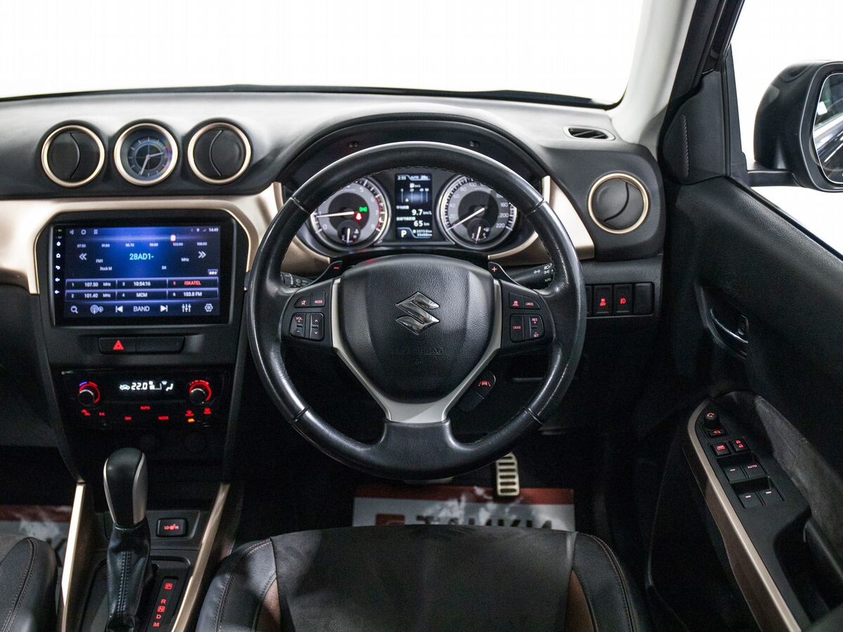 Suzuki Escudo 2020 - фото автомобиля