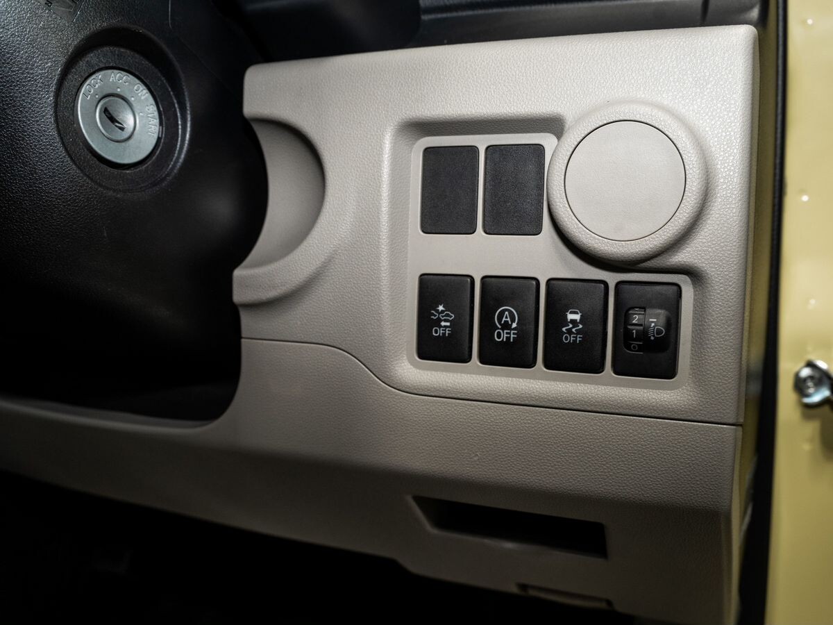 Toyota Passo 2016 - фото автомобиля