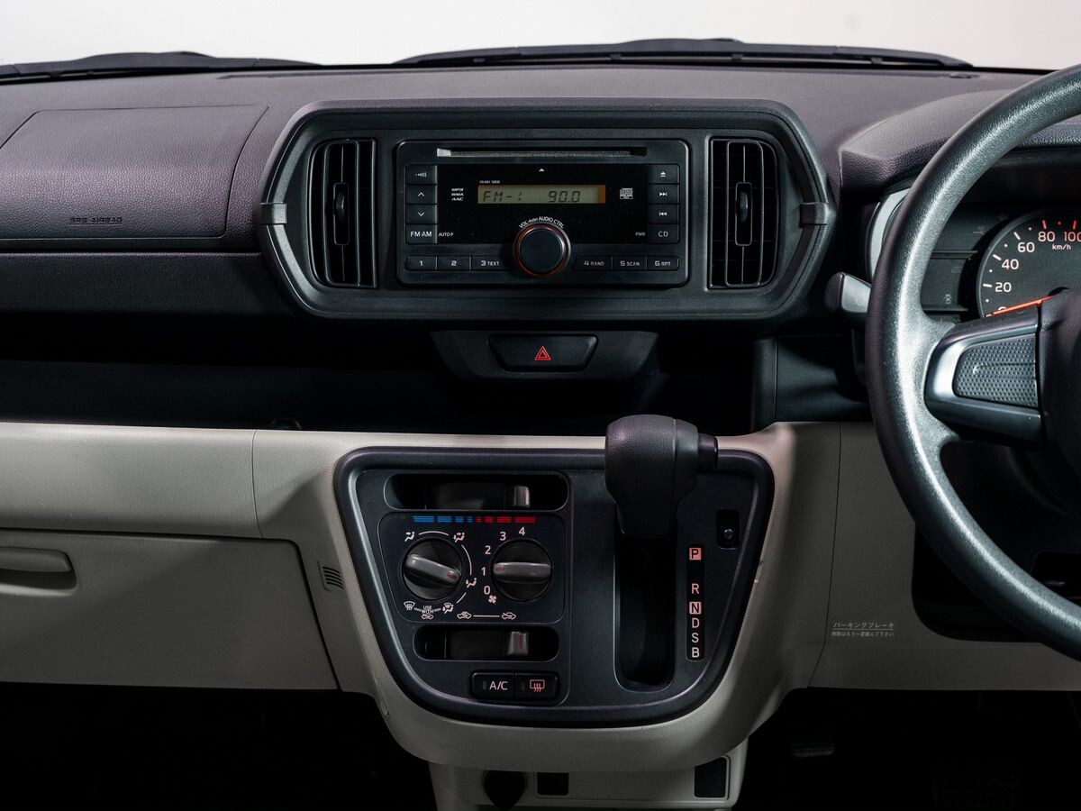 Toyota Passo 2016 - фото автомобиля