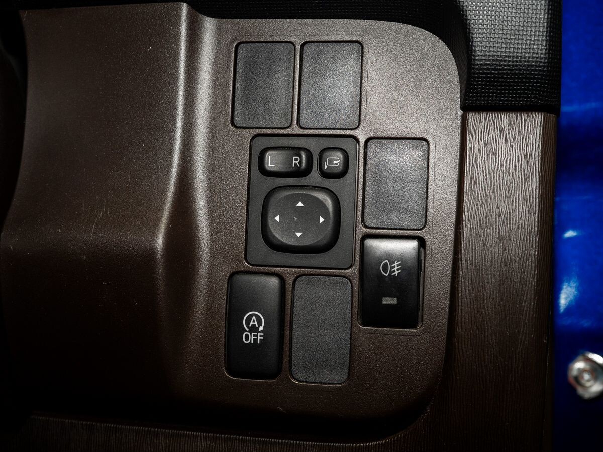 Toyota Passo 2015 - фото автомобиля