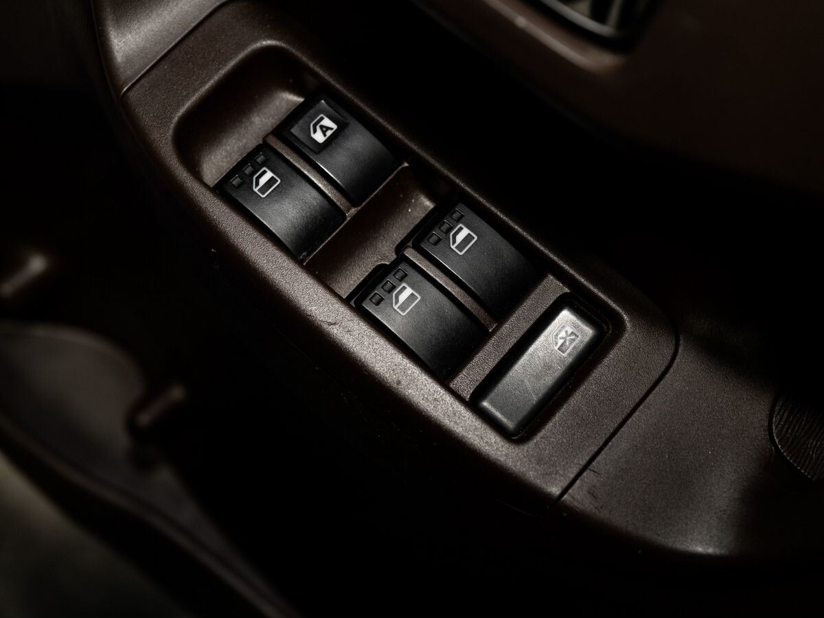 Toyota Passo 2015 - фото автомобиля