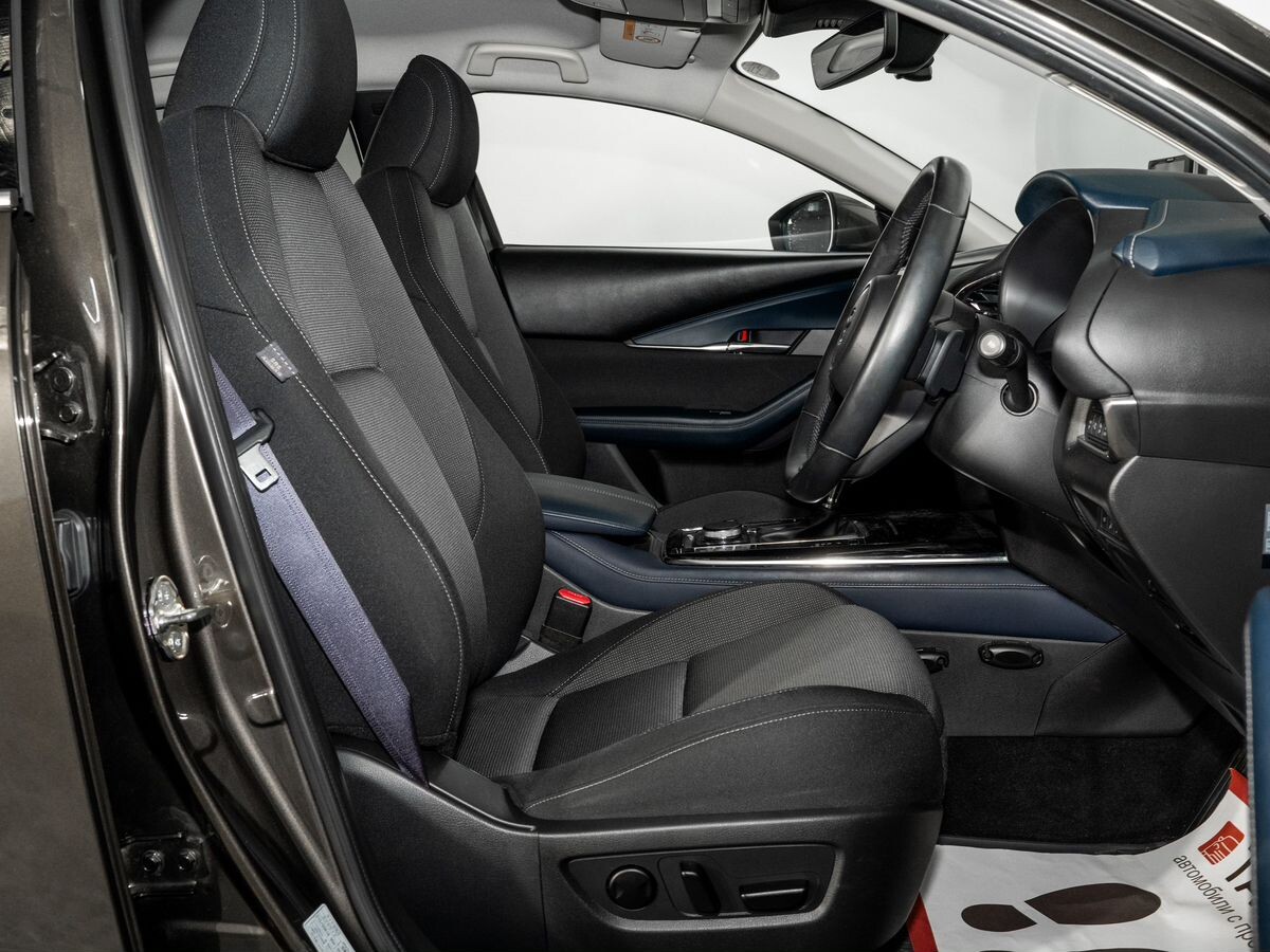 Mazda CX-30 2019 - фото автомобиля