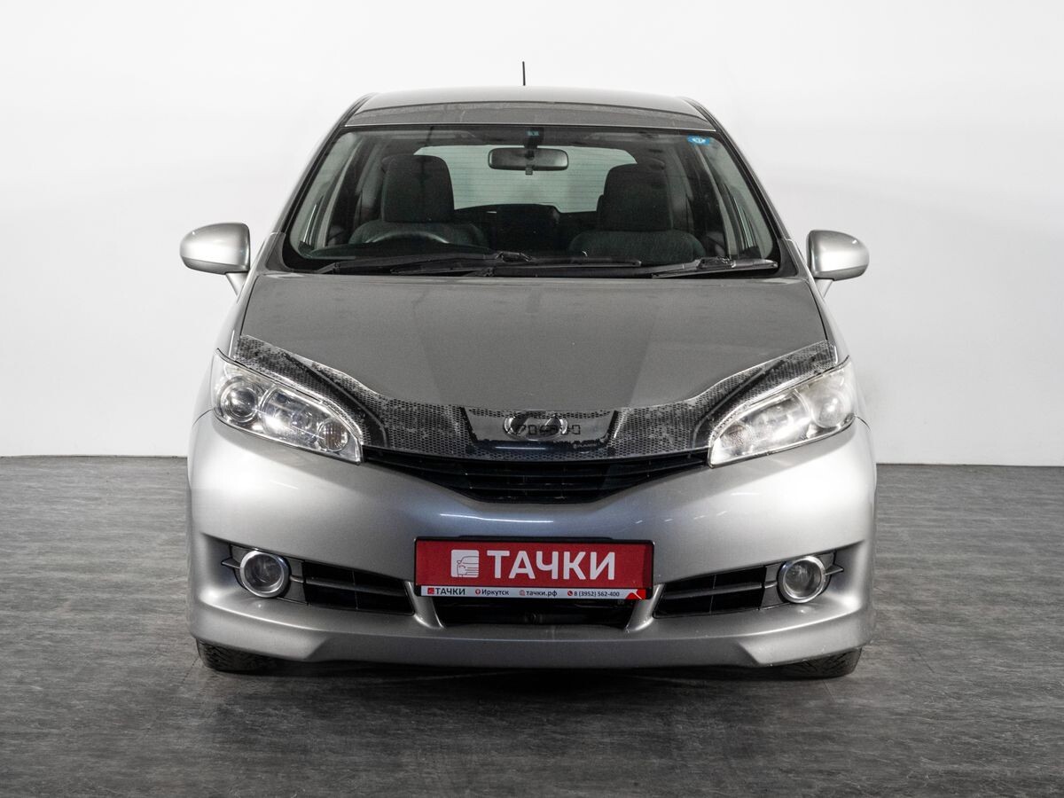 Toyota Wish 2009 - фото автомобиля